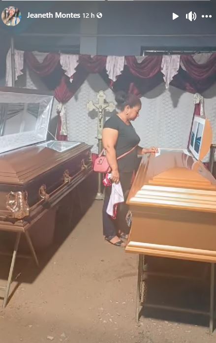Wake for mother and son in Tela, Atlántida